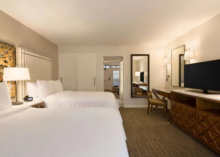 Embassy By Hilton Scottsdale