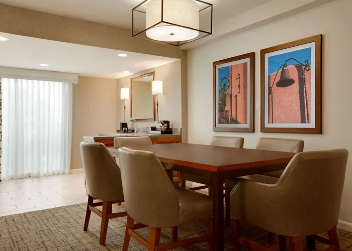 Resort Embassy By Hilton Scottsdale