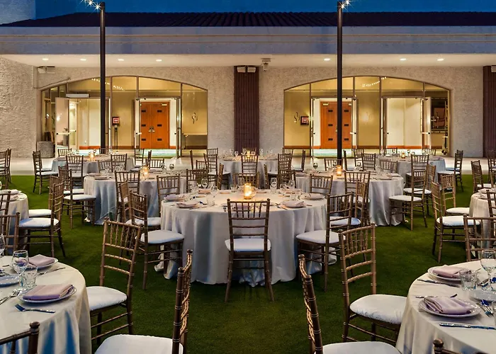 Embassy By Hilton Resort Scottsdale