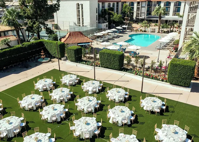 Embassy By Hilton Scottsdale