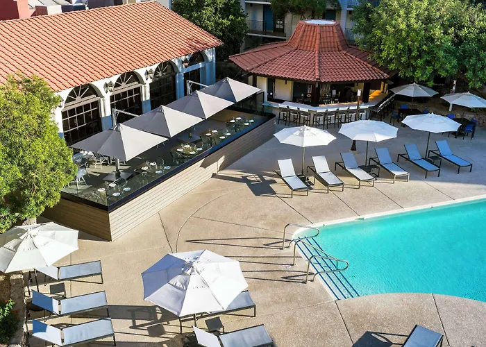 Resort Embassy By Hilton 4*